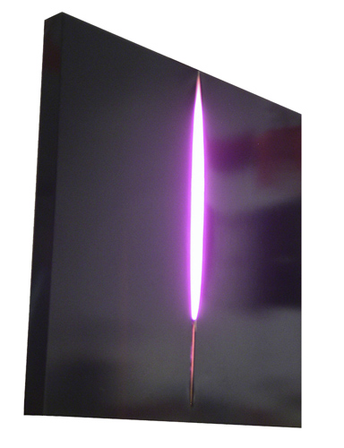 http://www.erwanetantoinette.fr/antoinetteparrau/files/gimgs/1_chassis-vinyle-noir-et-lumi.jpg